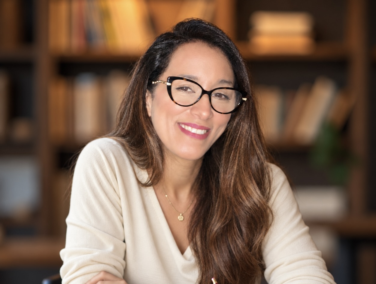 Dr. Ghada Dridi, career and uncertainty strategist for expat women